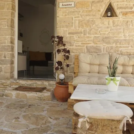 Ioanna - Oasis Kokkinos Pirgos (Heraklion)